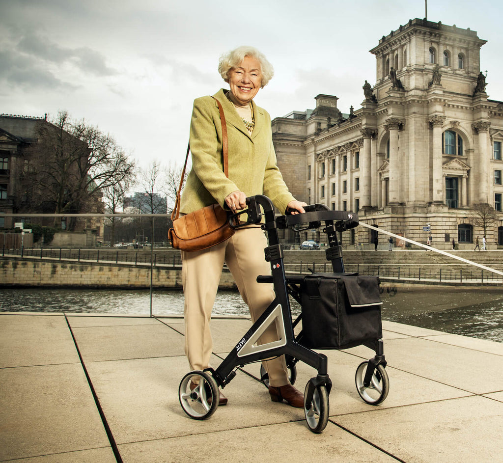 Choosing the Right Walker for Seniors: Tips and Recommendation